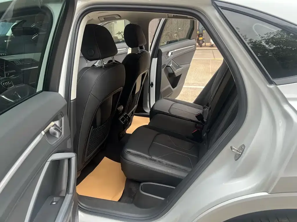 Audi Q3 Sportback 2023 из CN, фото 5