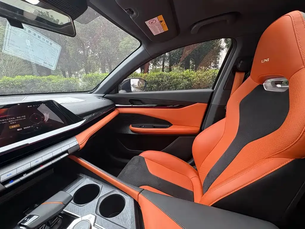 Changan UNI-V 2023 из CN, фото 7