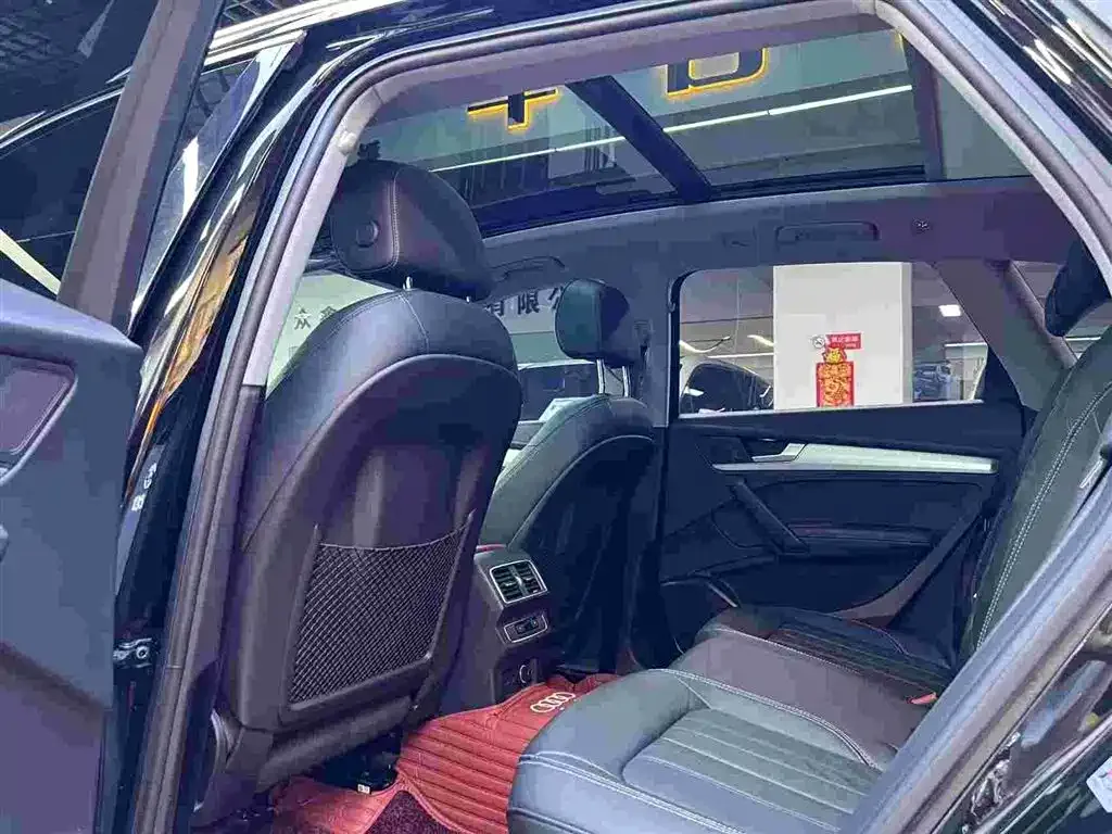 Audi Q5L 2021 из CN, фото 5