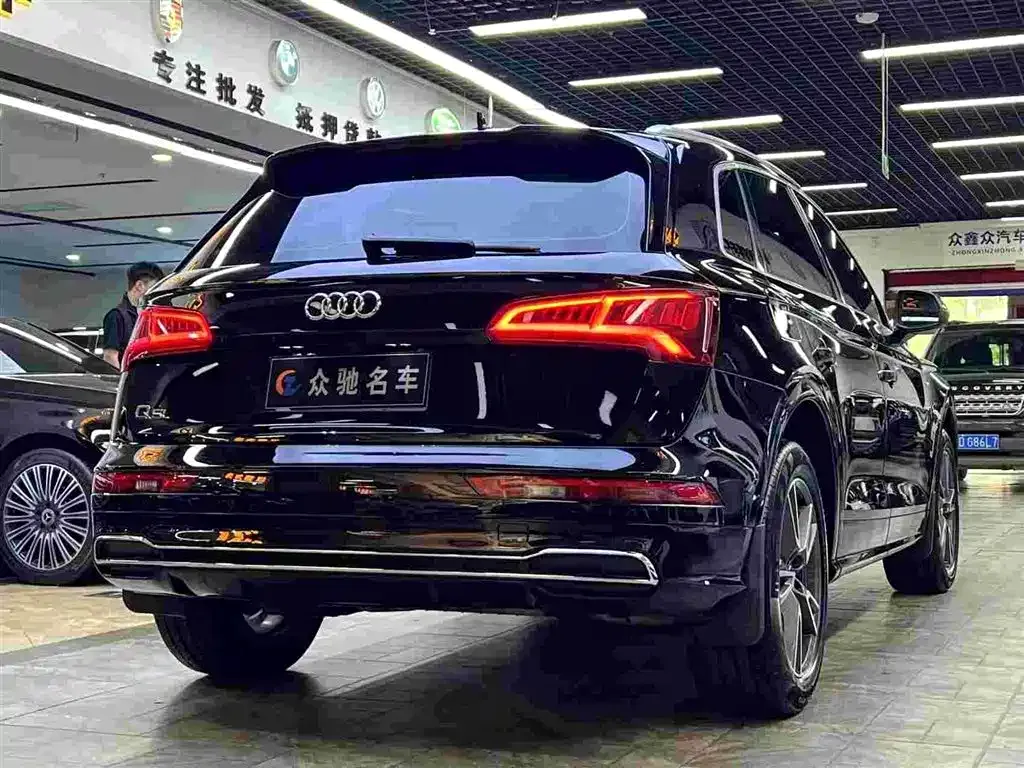 Audi Q5L 2021 из CN, фото 7