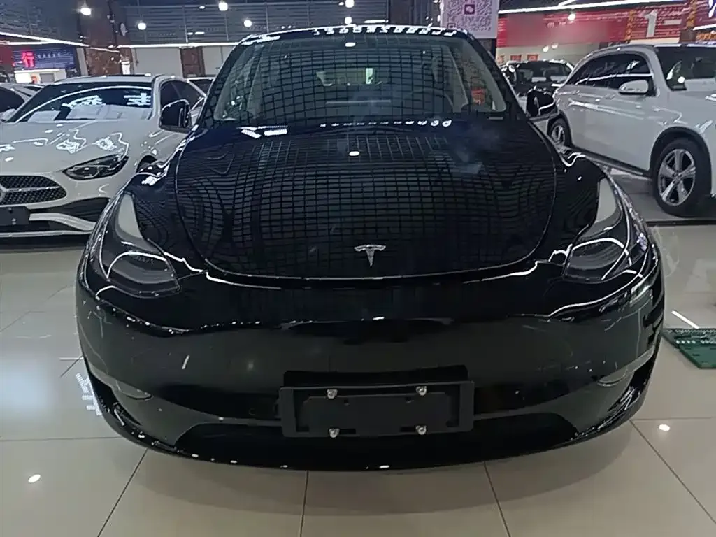 Tesla Model Y — фото 6