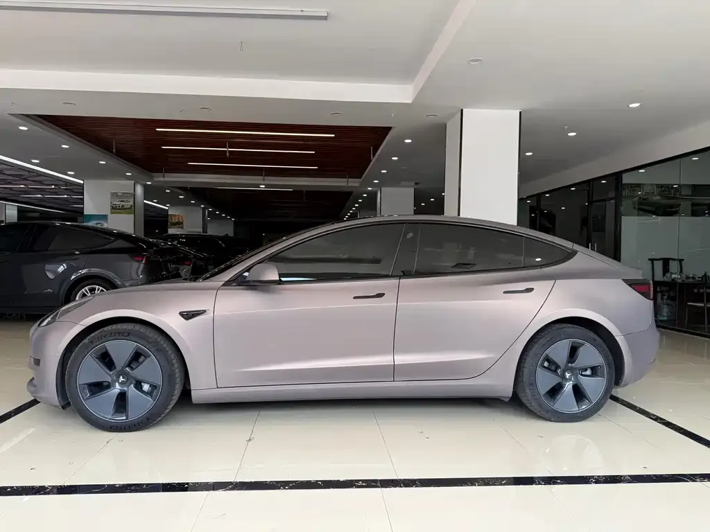 Tesla Model 3 — фото 2