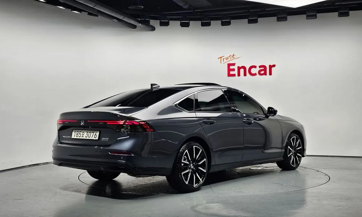 Honda Accord — фото 3
