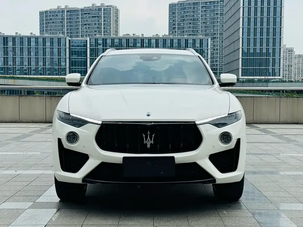 Maserati Levante — фото 2