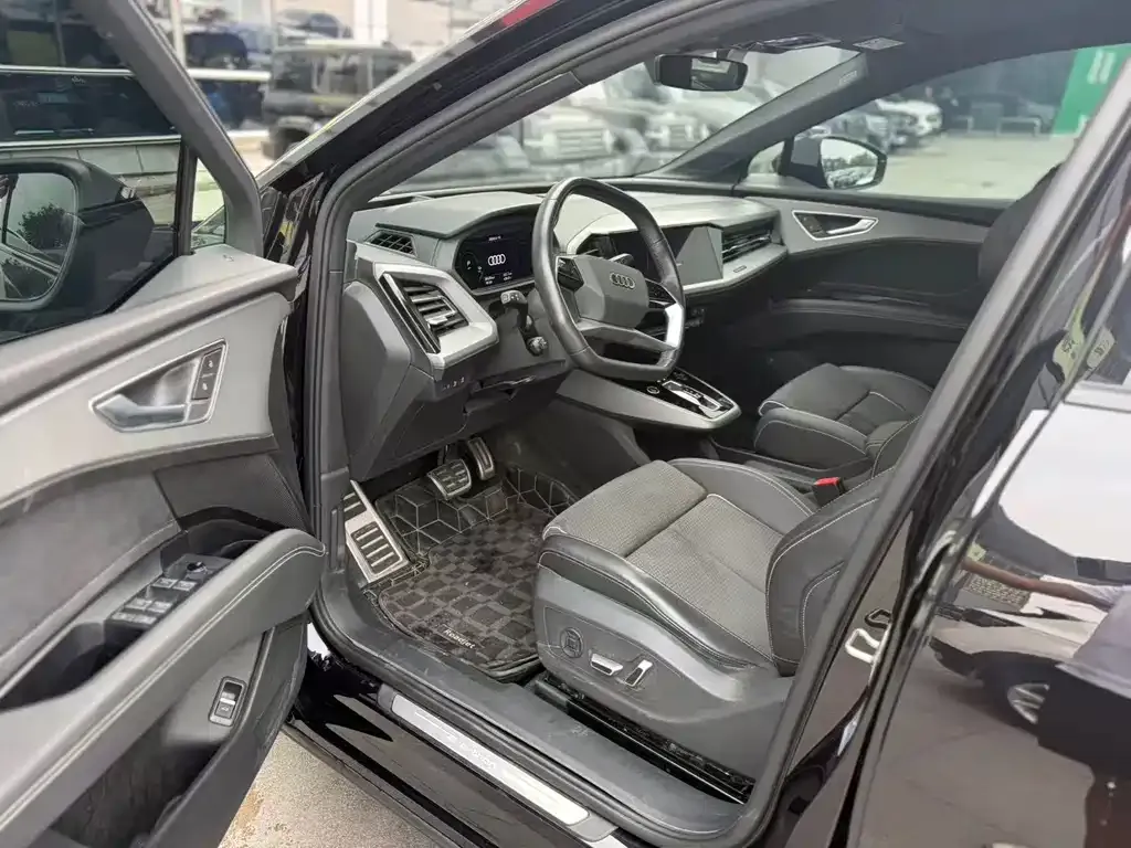 Audi Q5 e-tron 2024 из CN, фото 10