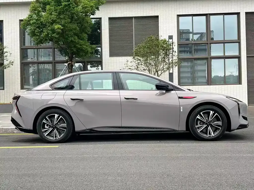 Hongqi EH7 2026 из CN, фото 8