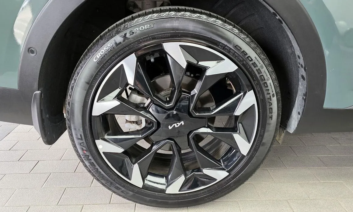 Kia Sorento — фото 8