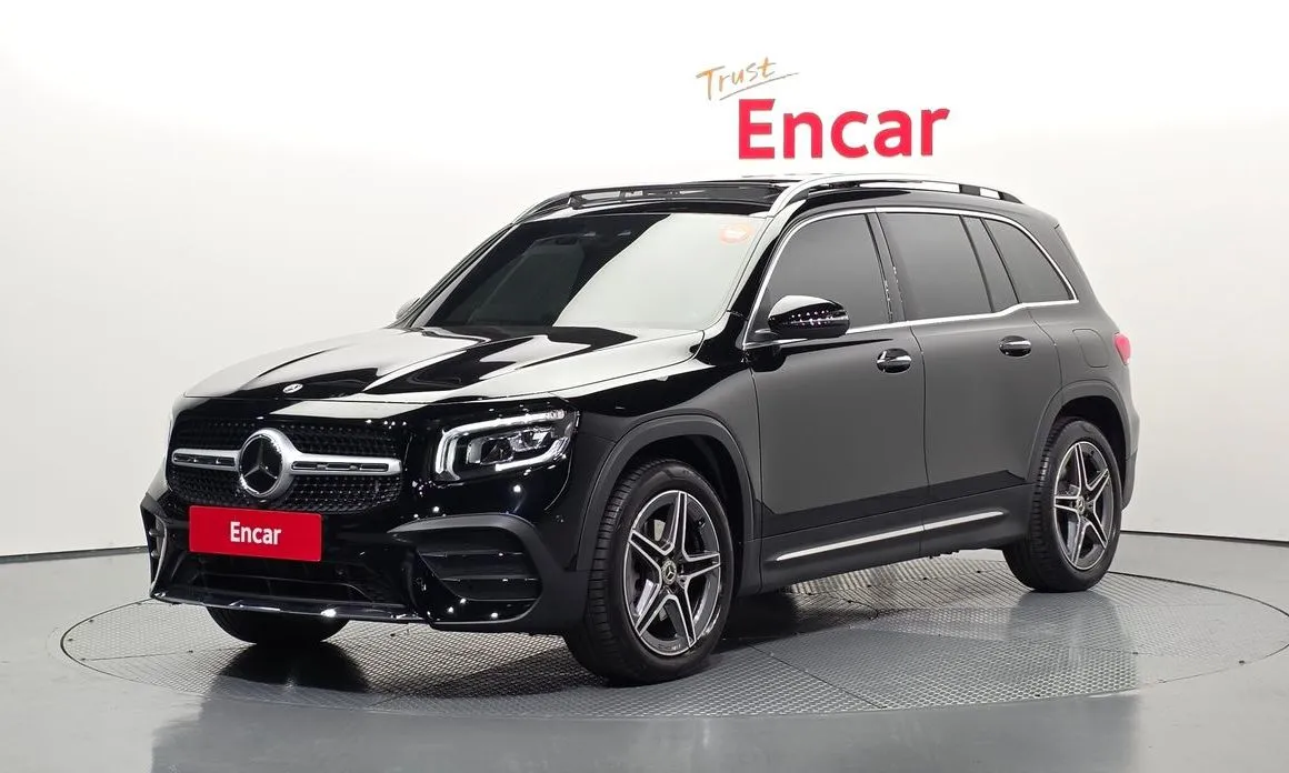 Mercedes-Benz GLB-Class — фото 1