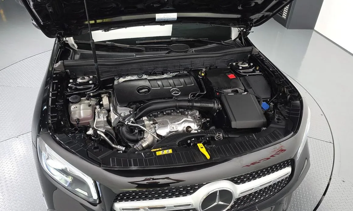 Mercedes-Benz GLB-Class — фото 10