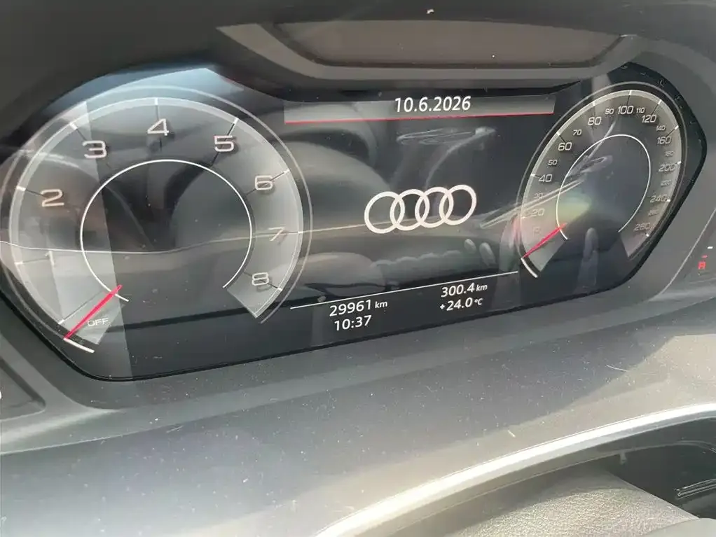 Audi Q3 — фото 10