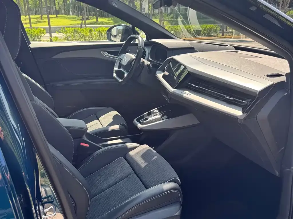 Audi Q5 e-tron 2023 из CN, фото 2
