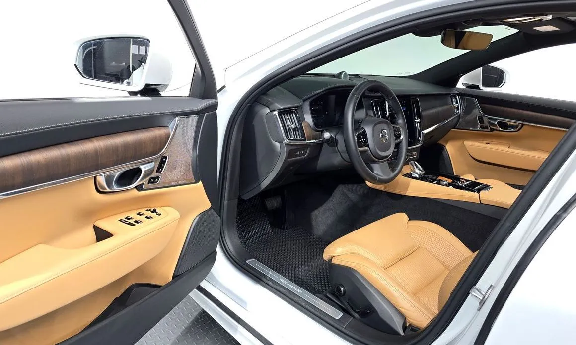 Volvo S90 2023 из KR, фото 6
