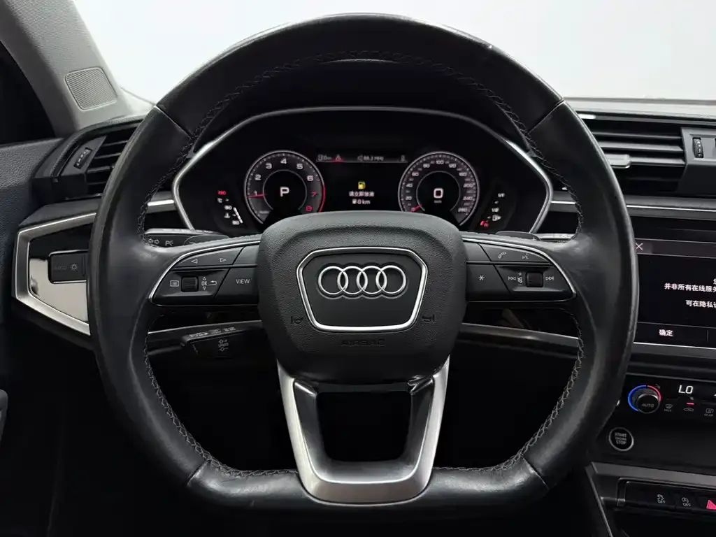 Audi Q3 — фото 3