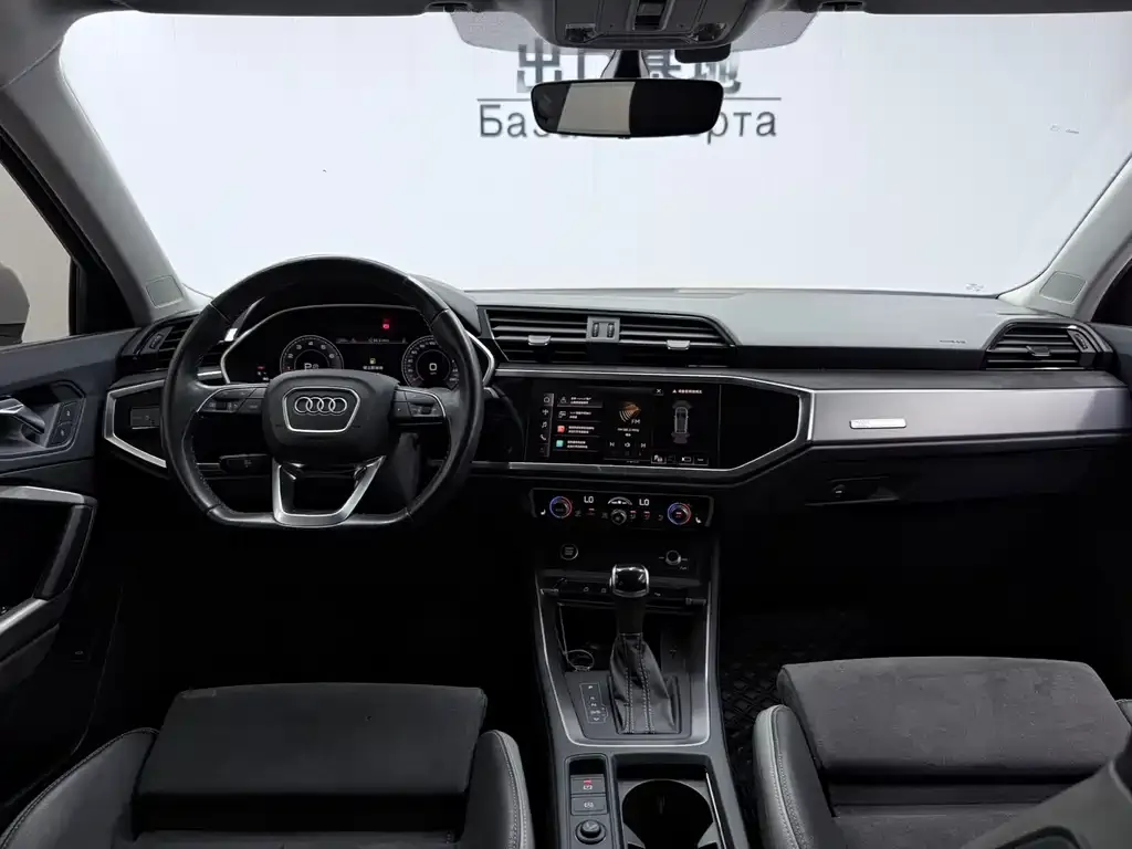 Audi Q3 — фото 5
