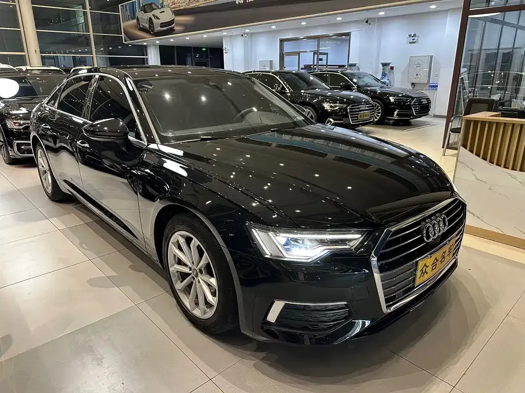 Audi A6L — фото 10