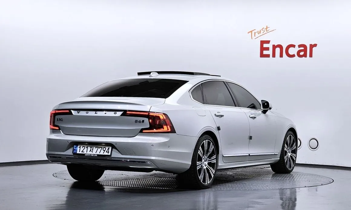 Volvo S90 2022 из KR, фото 2