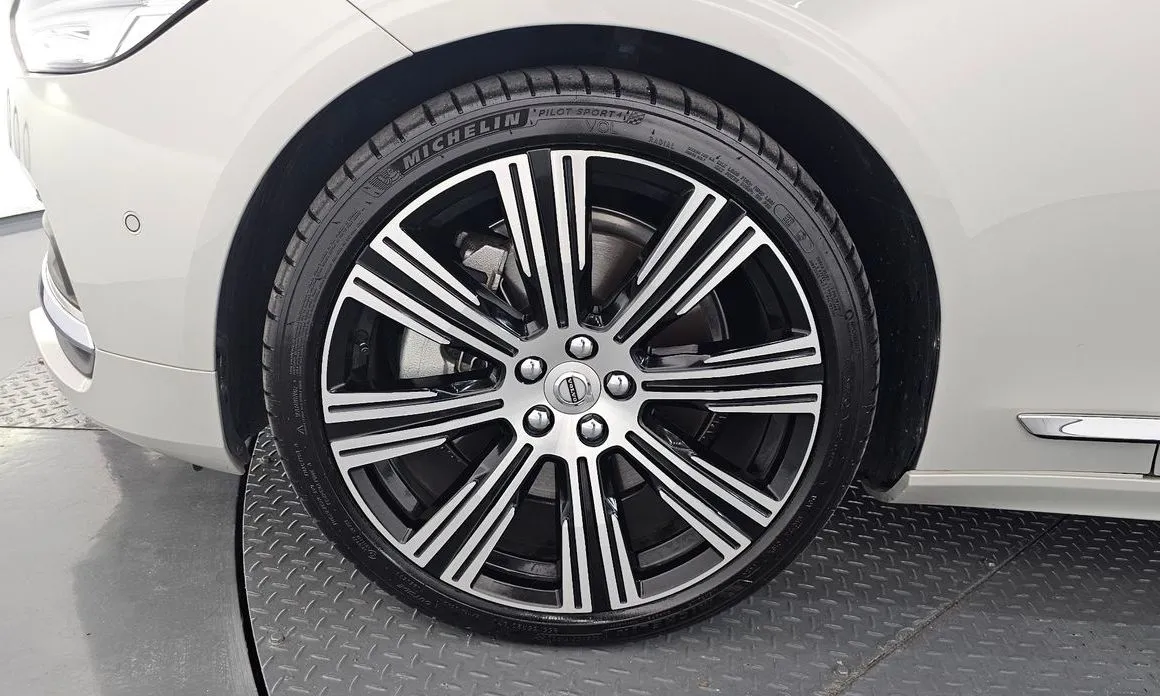 Volvo S90 2022 из KR, фото 9
