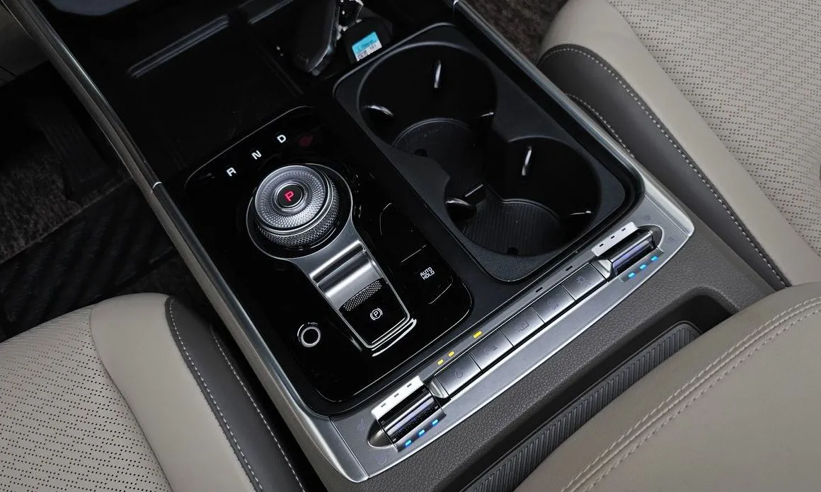 Kia Carnival 2025 из KR, фото 10