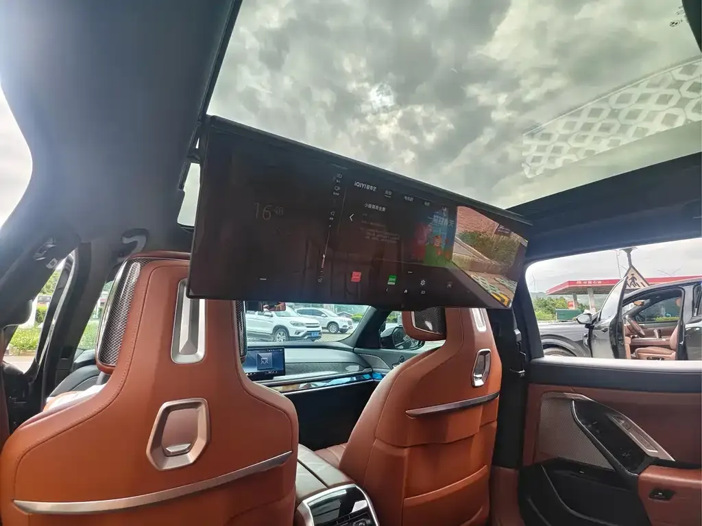 BMW i7 2023 из CN, фото 3