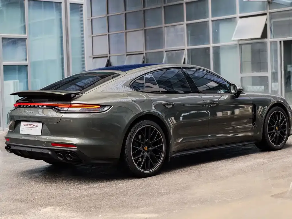 Porsche Panamera — фото 6