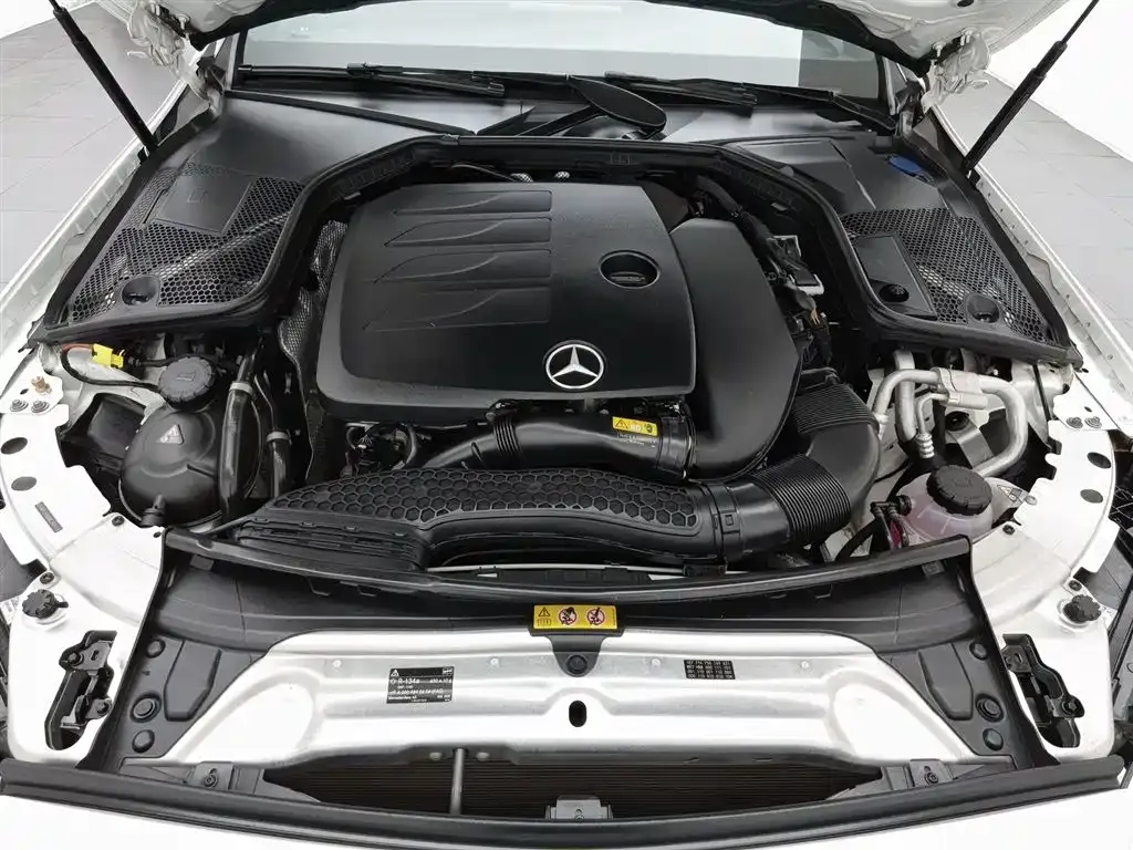 Mercedes-Benz C-Class — фото 10