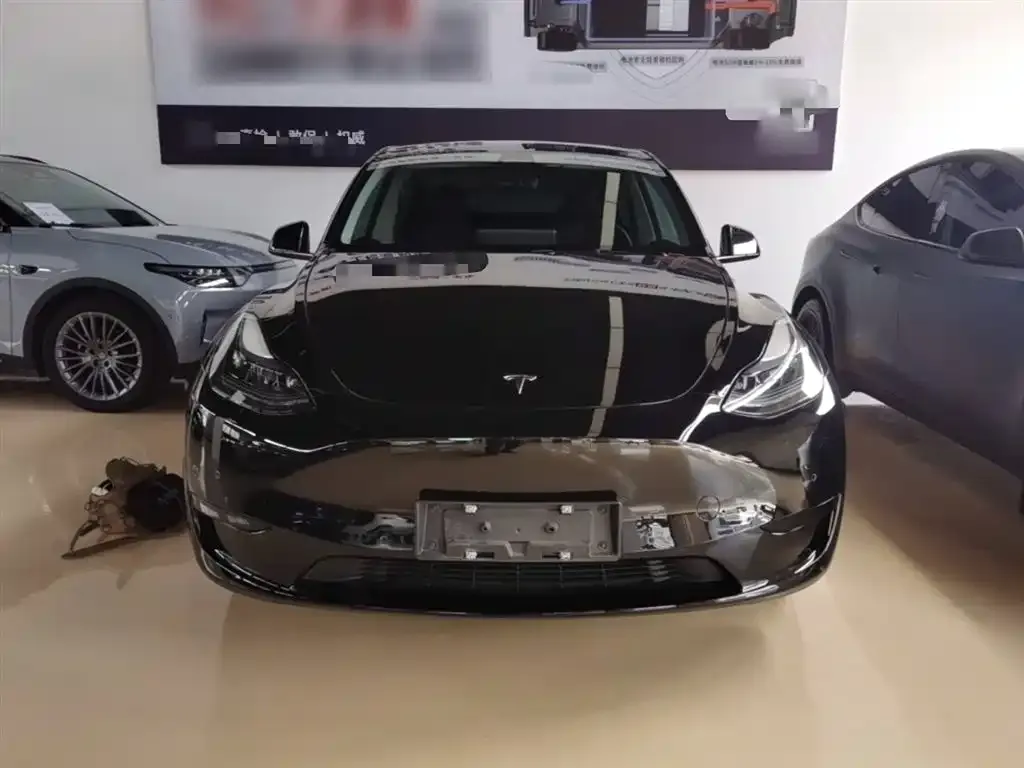Tesla Model Y — фото 7