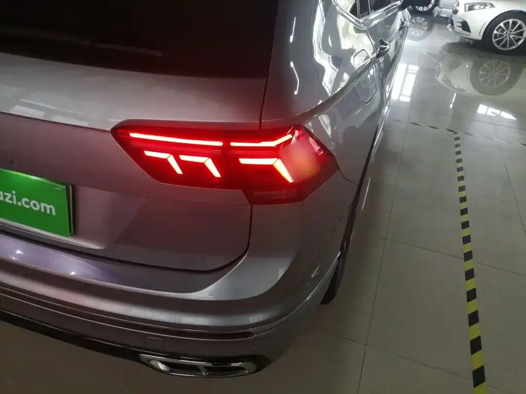 Volkswagen 途观L插电混动 2021 из CN, фото 4