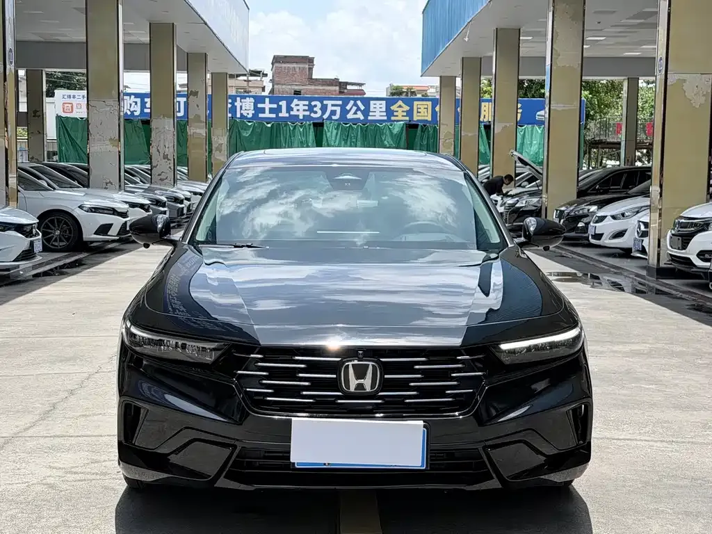 Honda Accord — фото 3