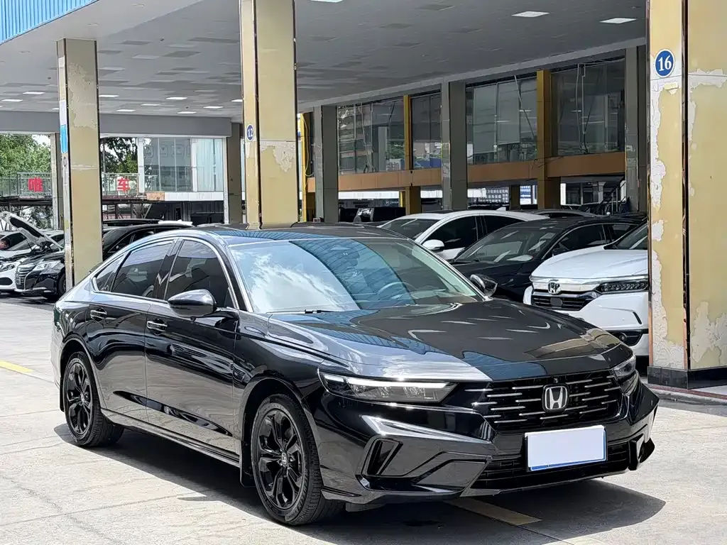 Honda Accord — фото 2