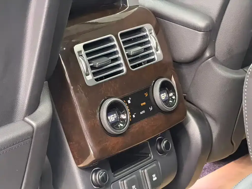 Land Rover Range Rover 2021 из CN, фото 3
