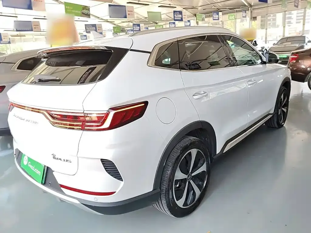 BYD PLUS New Energy — фото 5