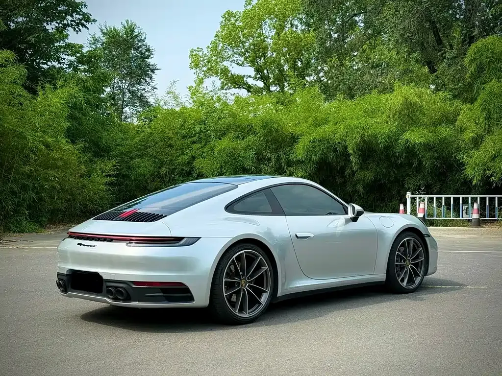 Porsche 911 2021 из CN, фото 8