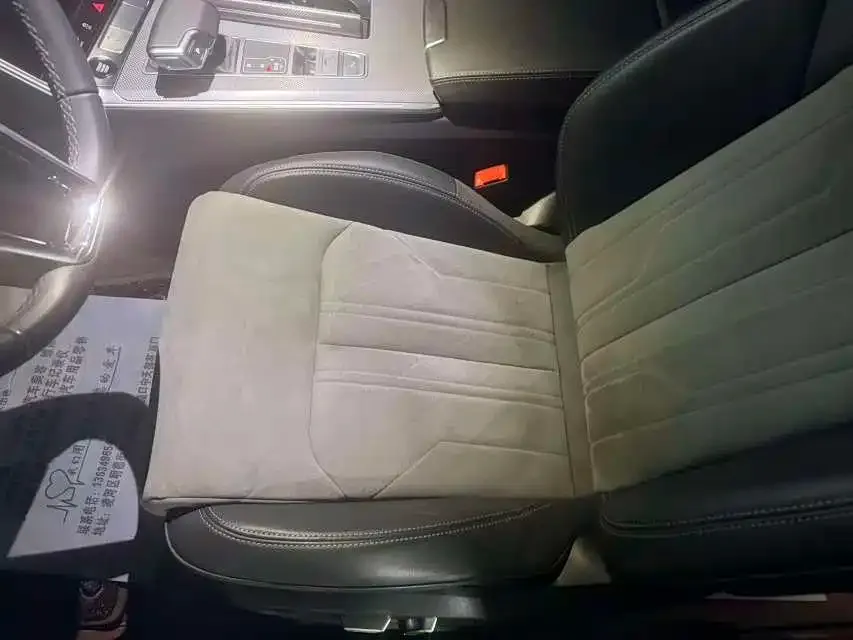 Audi A6L 2024 из CN, фото 9