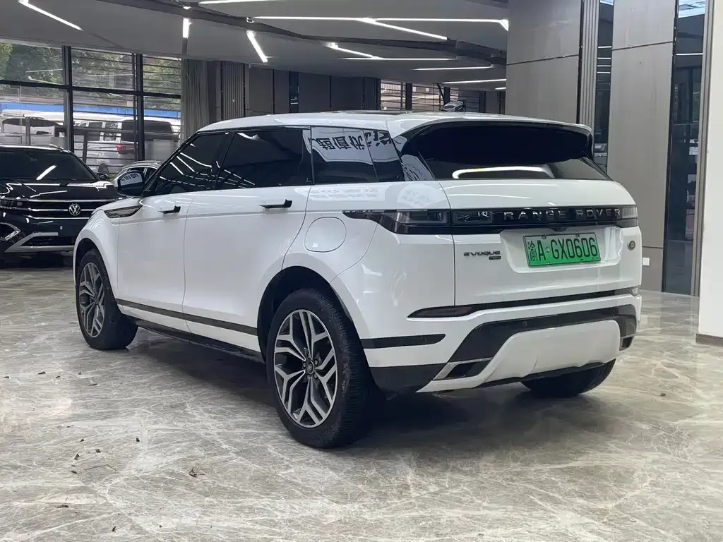 Land Rover Evoque PHEV 2023 из CN, фото 3
