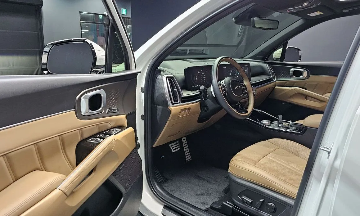 Kia Sorento — фото 8