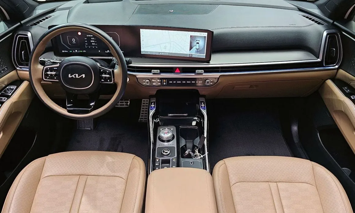 Kia Sorento — фото 10