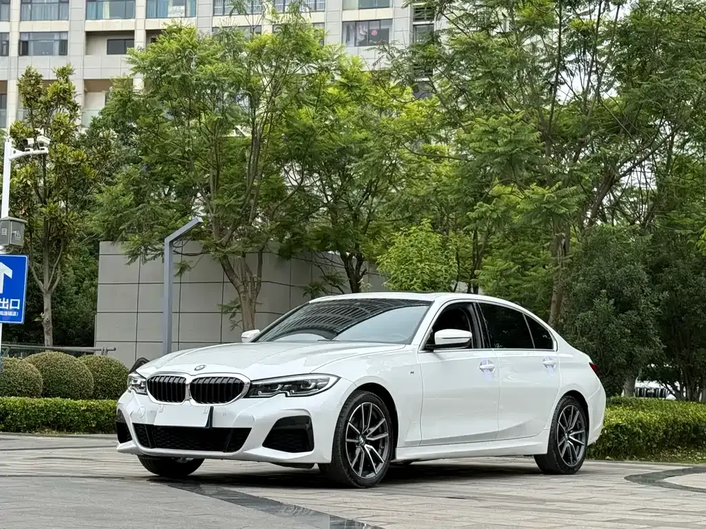 BMW 3 Series — фото 1
