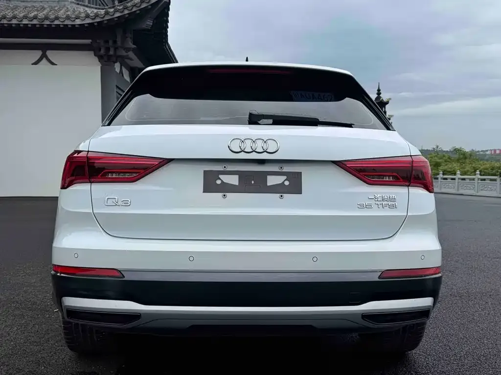 Audi Q3 — фото 6