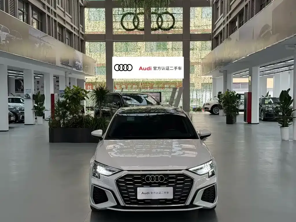 Audi A3 2023 из CN, фото 6