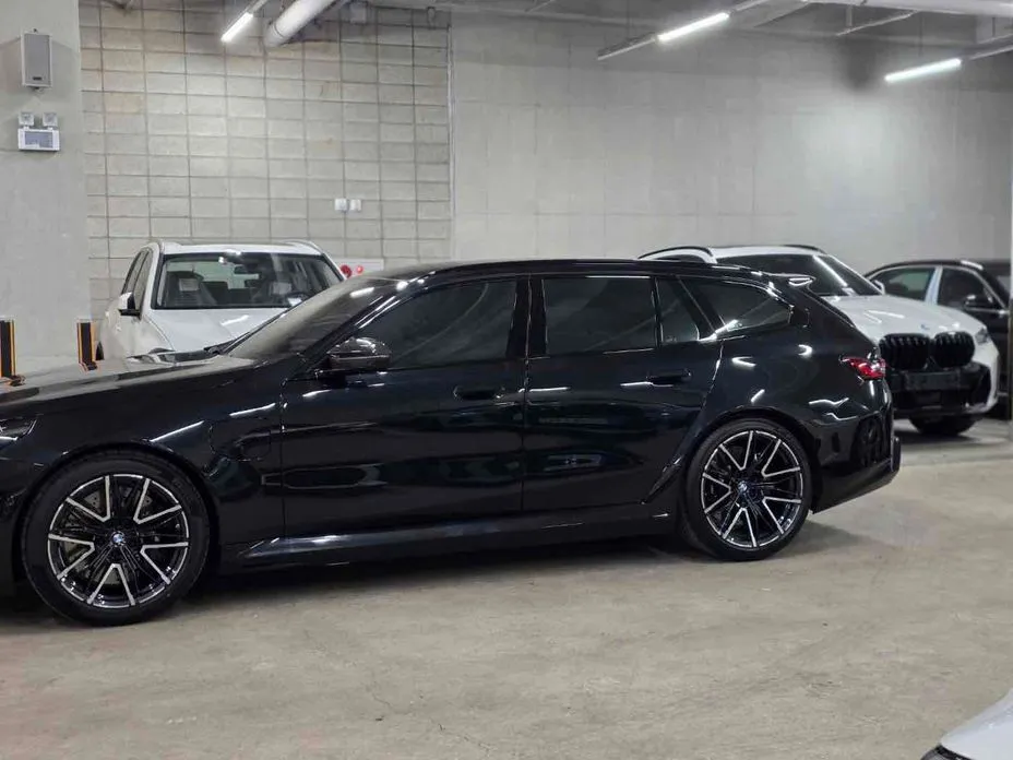 BMW M5 2026 из KR, фото 5