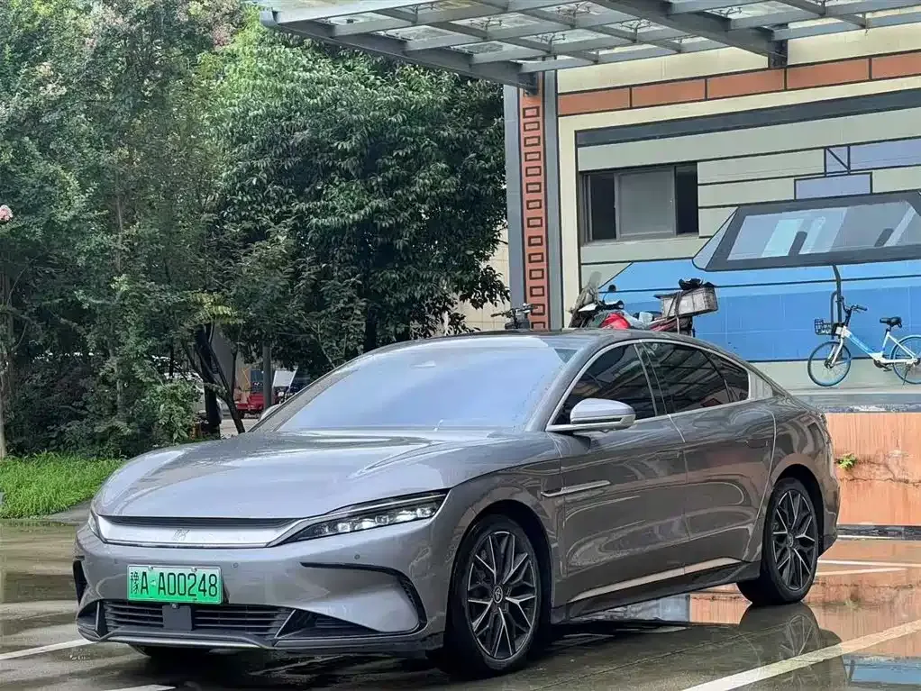 BYD Han — фото 1