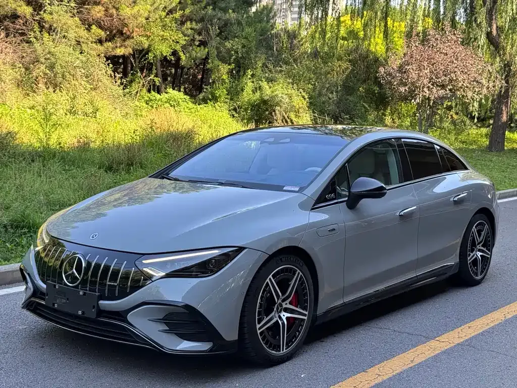 Mercedes-Benz EQE AMG