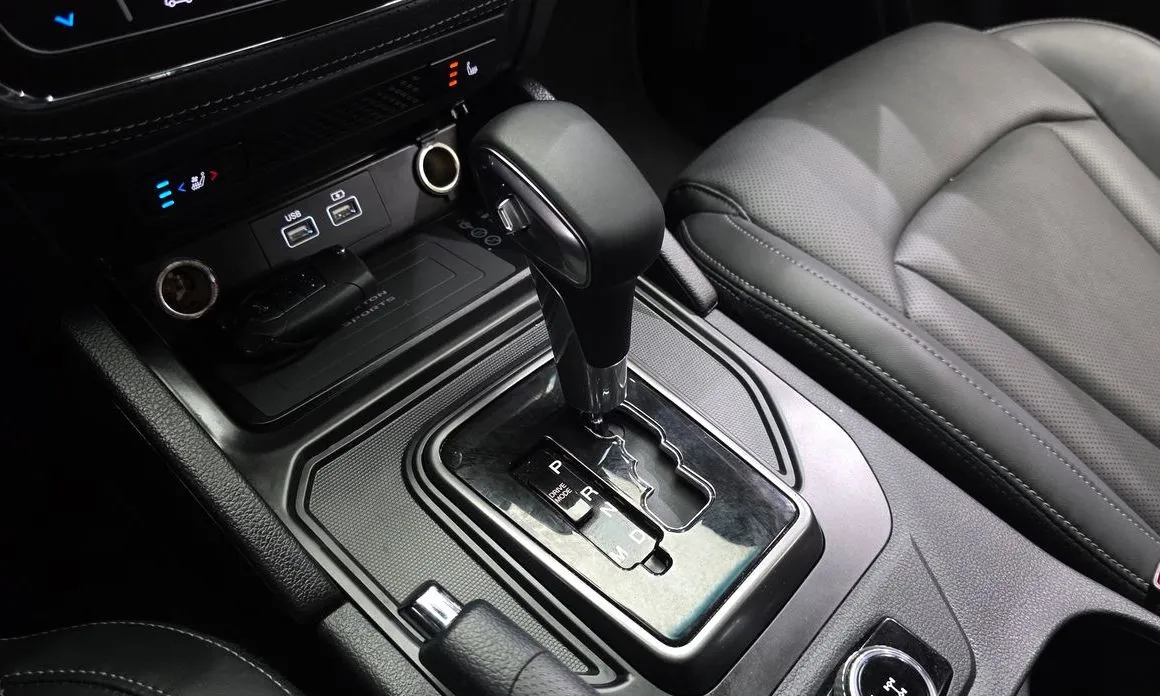 KG Mobility (Ssangyong) Rexton — фото 10