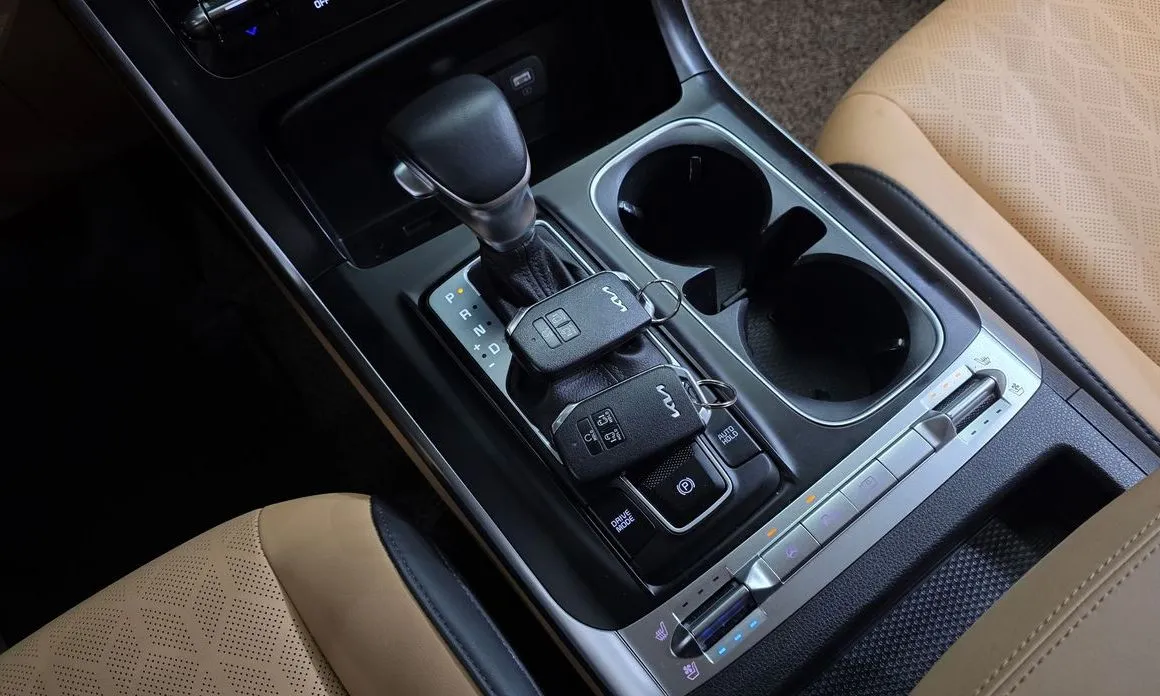 Kia Carnival 2023 из KR, фото 8