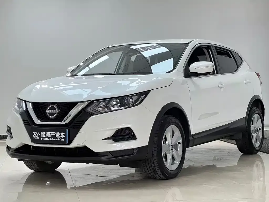 Nissan Qashqai — фото 1