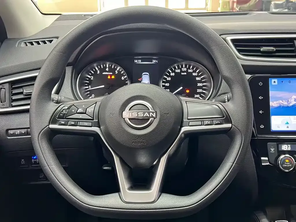 Nissan Qashqai — фото 5