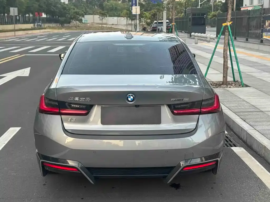 BMW i3 — фото 5