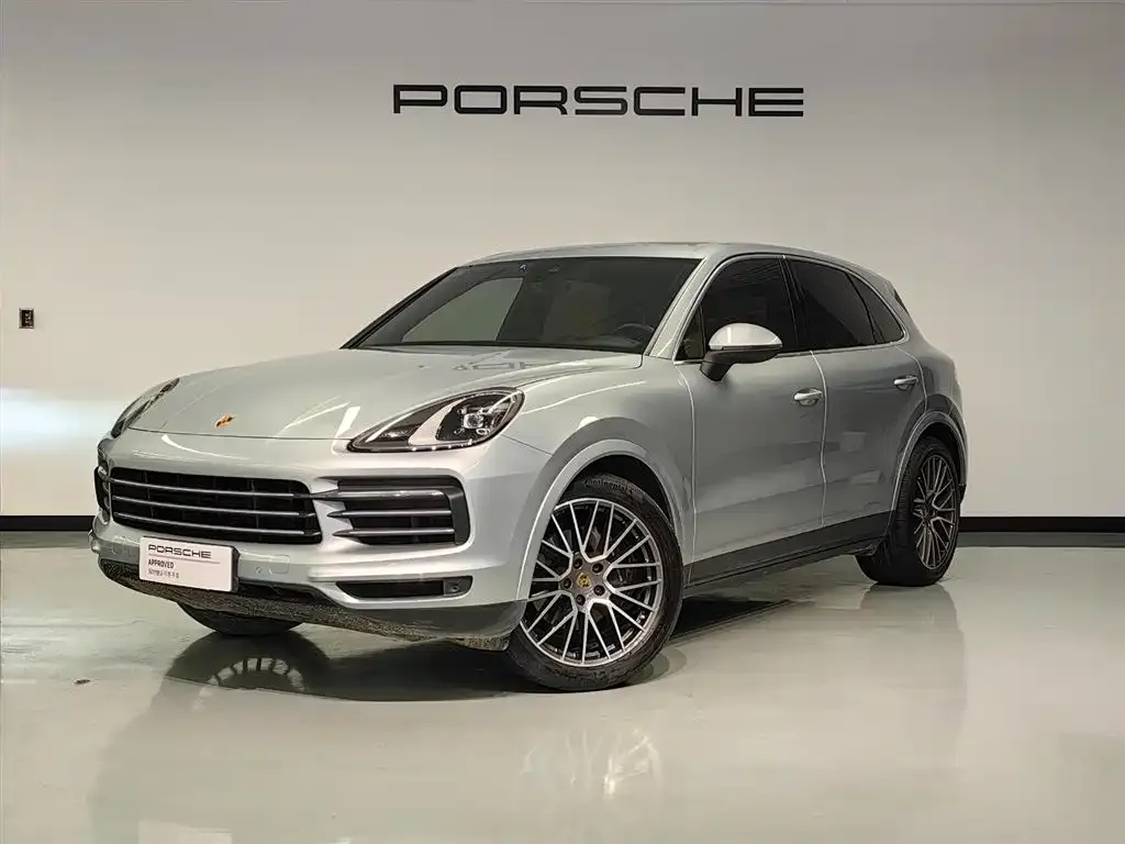 Porsche Cayenne — фото 1