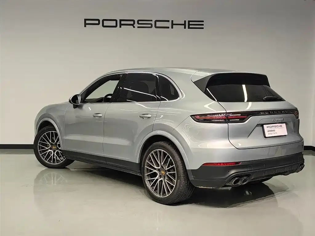 Porsche Cayenne — фото 9