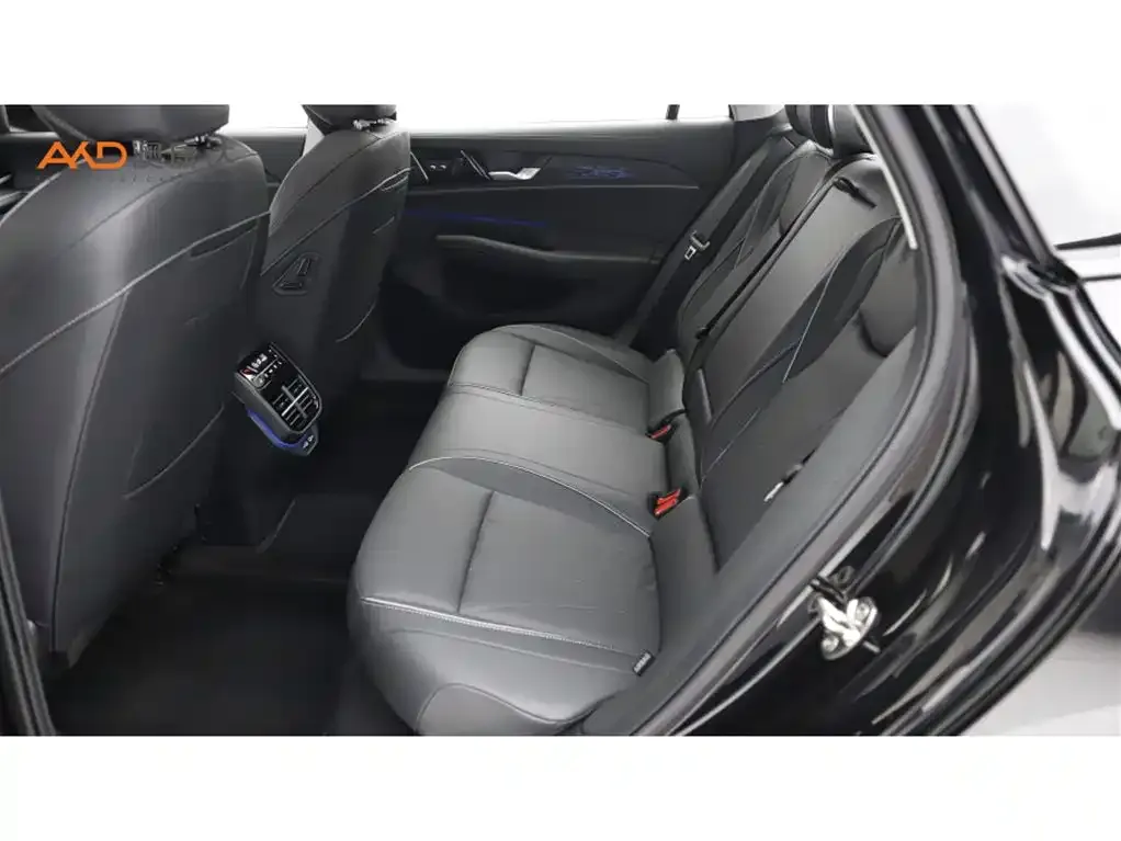 Volkswagen Passat — фото 9